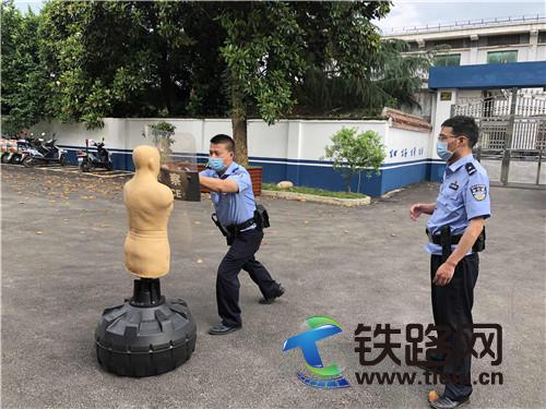 提升应急处突能力 打造平安铁路.jpg