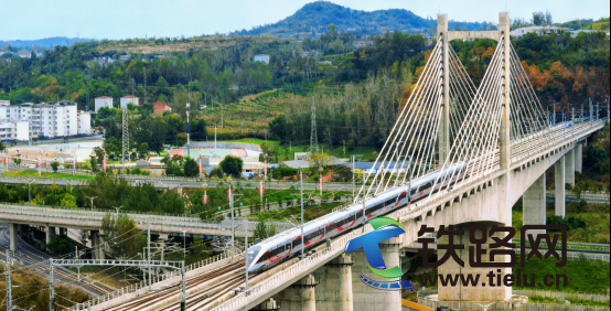 林海雪原再添新动脉 中铁电气化局助力沈白高铁开通运营